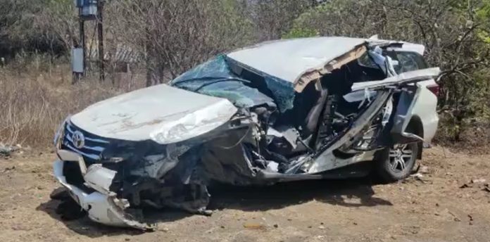 Accident: सायरस मिस्त्री यांचा जिथे अपघात घडला तिथेच कार अर्धी कापली गेले तरी 'ते' बचावले; सगळेच चक्रावले