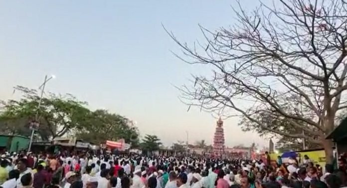 Akkalkot Yatra : अक्कलकोटमध्ये ग्रामदैवताच्या रथयात्रेत घडली मोठी दुर्घटना;  2 भाविकांचा मृत्यू