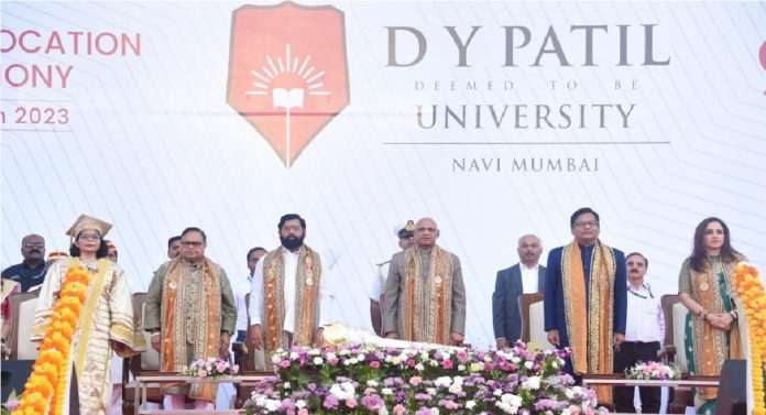 CM Eknath Shinde : नुसतं एकनाथ शिंदे नाही तर डॉक्टर एकनाथ शिंदे... मुख्यमंत्र्याना मिळाली डॉक्टरेट पदवी