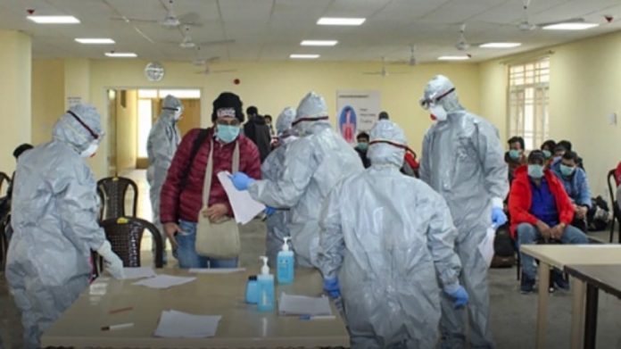 Coronavirus : भुजबळ यांच्यानंतर शिंदे-फडणवीस सरकारमधील एका मंत्र्याला कोरोना 