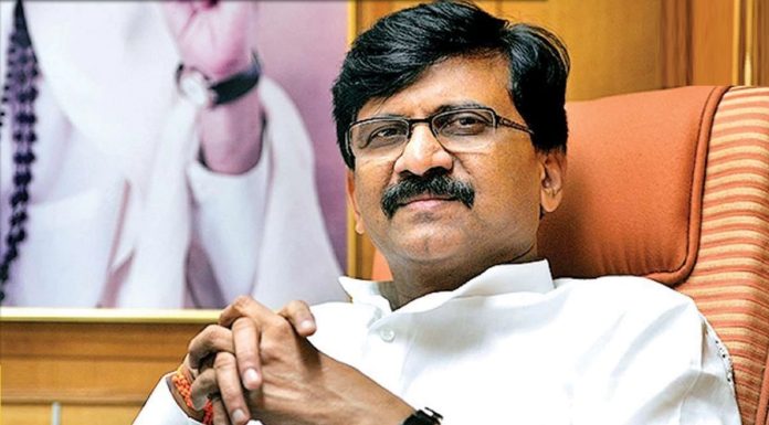 Sanjay Raut : 'मिंधे गट पूर्वी बाप पळवत होते, आता मुलं पळवायला लागलेत', संजय राऊत यांची टीका 