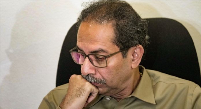 Uddhav Thackeray : ठाकरे कुटुंबीयांच्या मालमत्तेबाबत कोर्टाचा मोठा निर्णय; ठोठावला 25 हजारांचा दंड