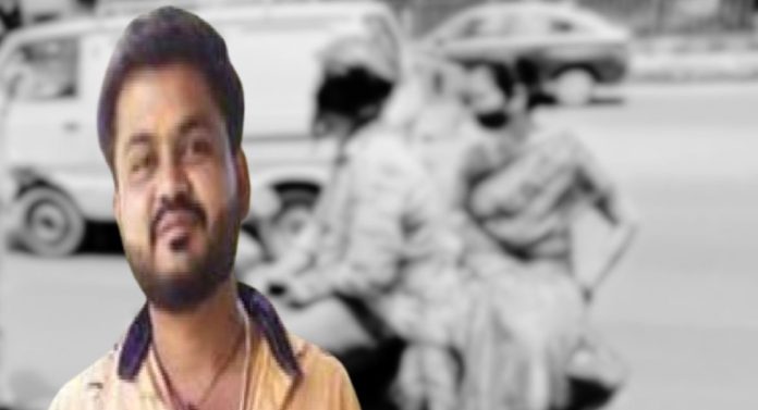 धावत्या दुचाकीवरच तरुणाचा मृत्यू, आईच्या खांद्यावरच ठेवलं डोकं... नाशिकमधली मन सून्न करणारी घटना