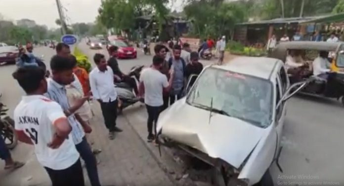 Accident :  अंबरनाथमध्ये भीषण अपघात; कारची अवस्था पाहूनच अंगावर काटा येईल