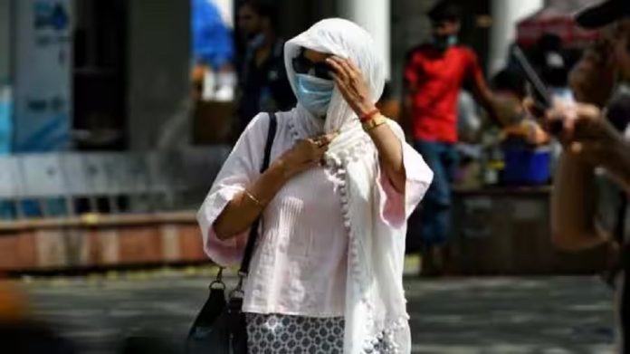 Heat wave in Maharashtra : राज्यात एप्रिल महिन्यात पारा चाळीशीपार, पाच जिल्हे तापले
