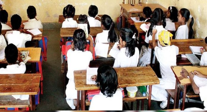 School Reopening : शाळा सुरु होण्याचा तारीख बदलली; विद्यार्थी- पालकांनो पाहून घ्या नवा दिवस