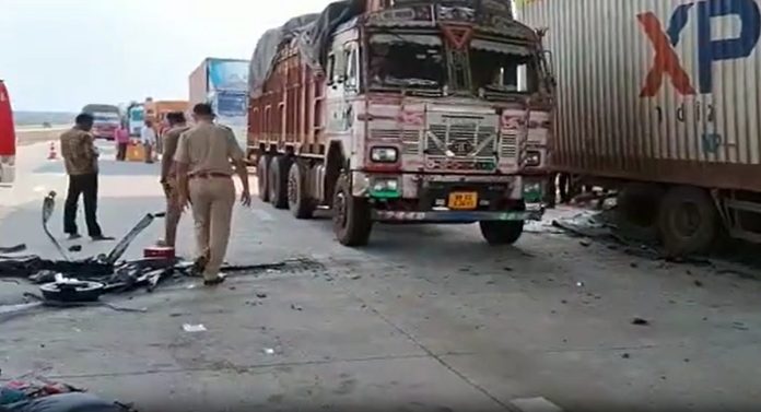 Smruddhi Mahamarg वर विदर्भ क्रिकेट संघाच्या माजी कर्णधाराच्या कारला भीषण अपघात, पत्नीचा मृत्यू