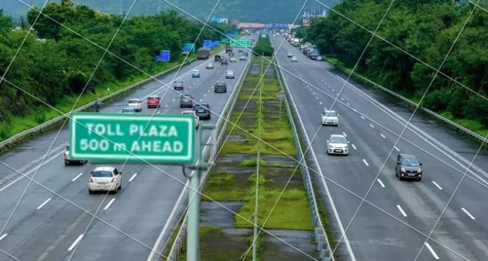 मुंबई - गोवा महामार्गावरुन प्रवास करणाऱ्यांसाठी मोठी बातमी, आजपासून टोलवसुली सुरु..