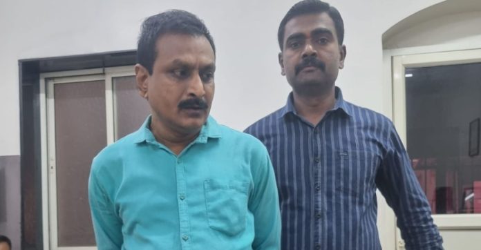 PMO कार्यालयातून सिक्रेट मिशनवर आलोय; पुण्यात तोतयाचा दावा, पोलिसांना 'त्या' कृतीवरुन संशय अन् बिंग फुटले