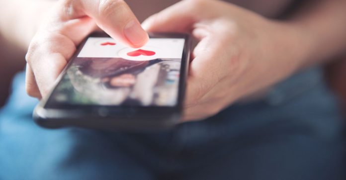 ठाणेकर तरुणाला महिलेचा व्हिडिओ कॉल, अश्लील कृत्ये करताना दिसली, अन् थोड्याच वेळात