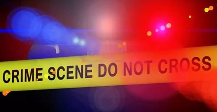  मध्यरात्री तिघे गावात घुसले, गावकऱ्यांनी चोर समजून केलेल्या मारहाणीत एक ठार, नंतर वेगळेच सत्य समोर