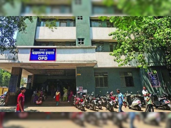 BMC Job: मुंबई पालिकेच्या रुग्णालयात नोकरीची संधी, 80 हजारांपर्यंत मिळेल पगार
