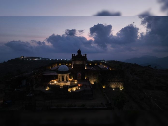 Shivaji Maharaj Rajyabhishek Din : शिवाजी महाराजांचे दिल्लीत भव्य स्मारक, राज्य सरकारचा निश्चय