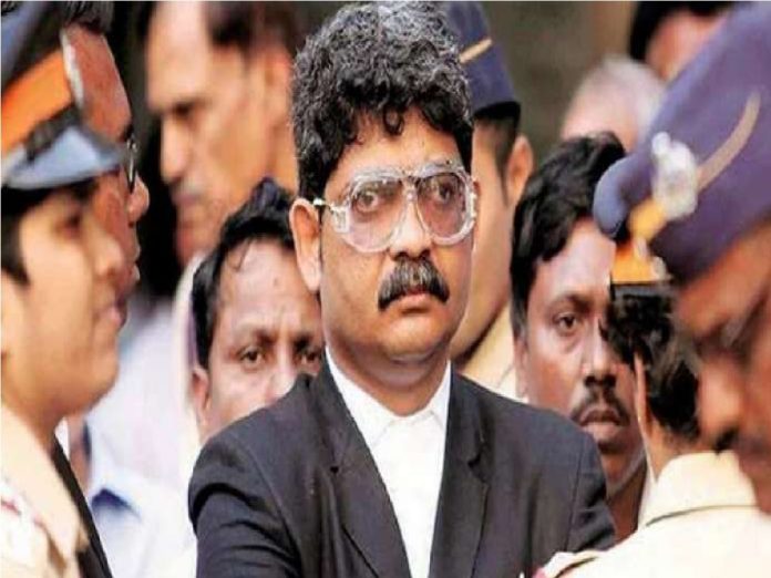 गुणरत्न सदावर्ते यांचा राष्ट्रवादीला दणका! निवडणूक जिंकत 25 वर्षांची सत्ता एका झटक्यात घालवली   title=