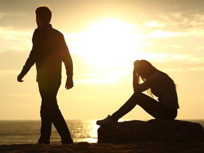 सांगलीत खळबळ! एकतर्फी प्रेमातून बनवलं फेक मॅरेज सर्टिफिकेट; तरुणीच्या शाळेनेच केली मदत 