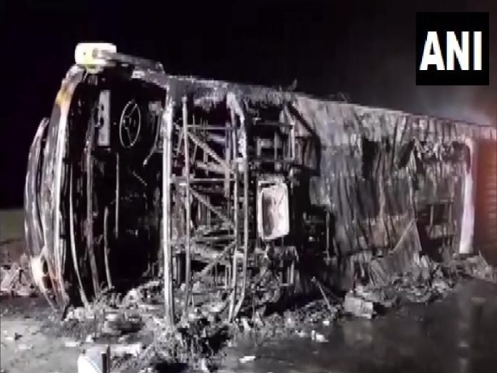 समृद्धी महामार्गावर 25 जणांचा जळून मृत्यू; अपघात टाळण्यासाठी काय काळजी घ्याल? title=