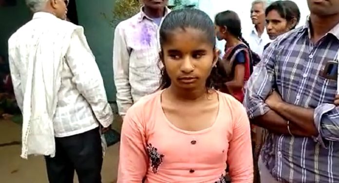 SSC Exam : मोठ्या धीराची ग बाय!  घरी वडिलांचे पार्थिव...डोळ्यात अश्रू साठवून प्राचीने दिली दहावीची परीक्षा