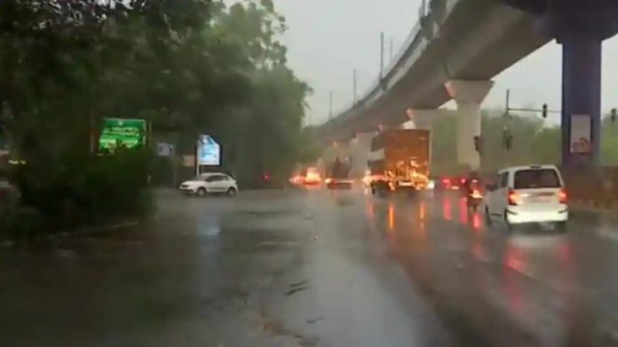 Weather Update : बुरा न मानो होली है...! होळीच्या दिवशी 'या' भागात पाऊस, जाणून घ्या हवामान विभागाचा अंदाज