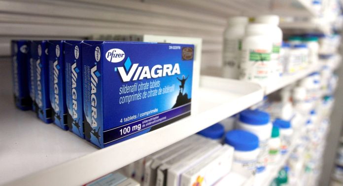 नागपुरात दुर्मिळ घटना! दारु पिताना खाल्ल्या Viagra च्या गोळ्या, नंतर जे झालं त्याचा विचारही तुम्ही केला नसेल