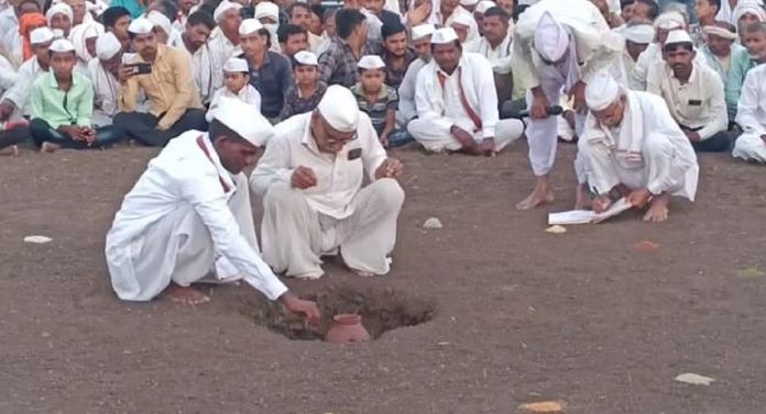 राजा कायम राहणार? पावसाची काय स्थिती? संपूर्ण महाराष्ट्राचं लक्ष लागलेल्या भेंडवळची भाकीतं जाहीर