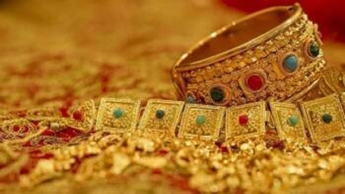 Gold Rate Today : आज मुहूर्त सोन्याचा! दरात किती घसरण? काय आहेत आजचे दर?