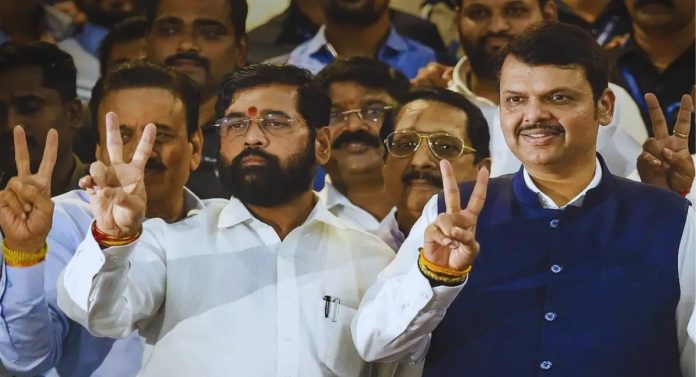 आत्ताची मोठी बातमी, महाराष्ट्रात शिंदे सरकार राहणार, सर्वोच्च न्यायालयाचा 'सुप्रीम' निर्णय!