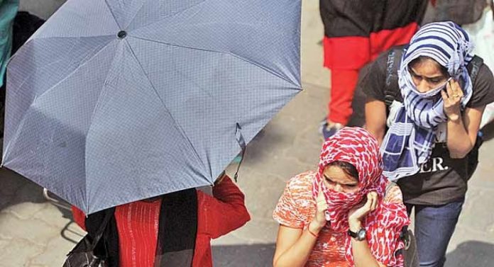 पुढच्या 48 तासांत महाराष्ट्रात उकाडा वाढणार, Monsoon च्या आगमनाची तारीखही पाहून घ्या 