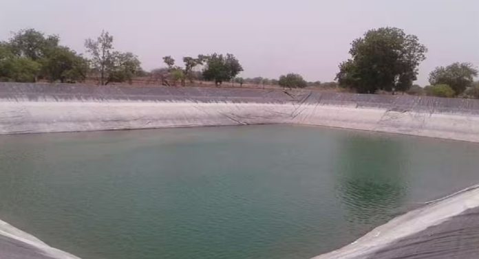 मुलगा, सून आणि नातवाला मोठ्या हौशेने फिरायला नेलं, पण... आजोबांच्या डोळ्यादेखत सर्वच संपलं