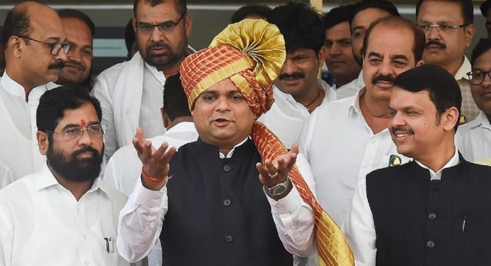 शिंदे गटाच्या आमदारांना अपात्र ठरवणार का? SC च्या निर्णयानंतर राहुल नार्वेकरांची थेट लंडनहून प्रतिक्रिया, म्हणाले...